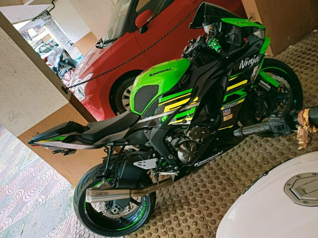 Traction Pads – Kawasaki Ninja ZX6r