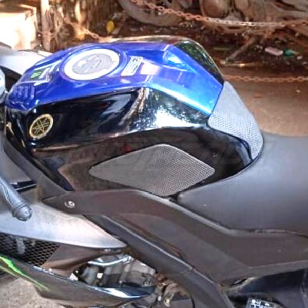 Traction Pads – YAMAHA YZF R15 v3
